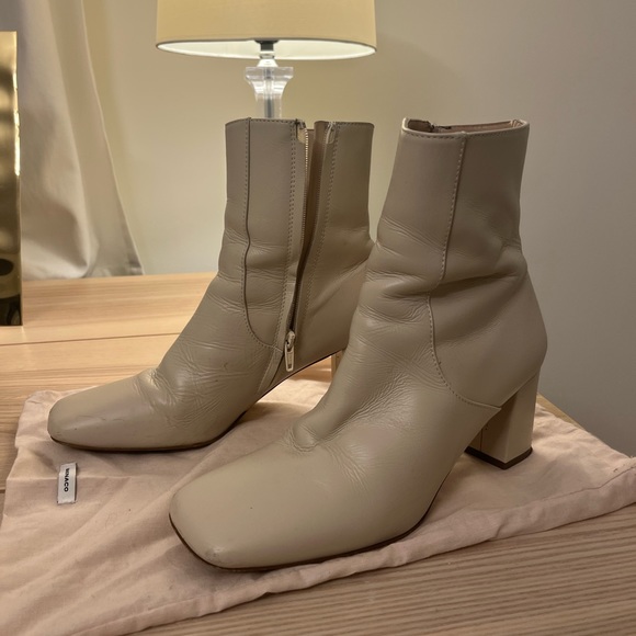 Club Monaco Jorga boots - Picture 3 of 11